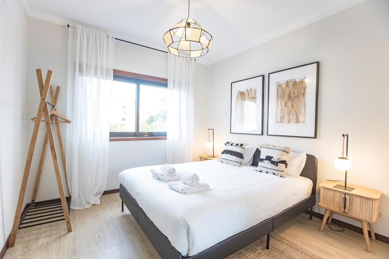 2Br Flat In Bonfim W/ Ac & Balcony By Lovelystay Porto Exteriér fotografie