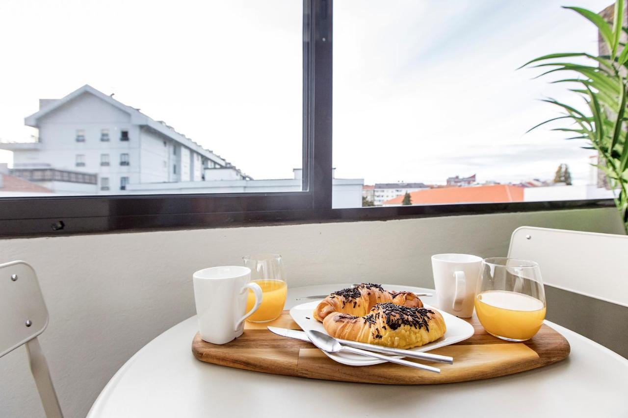 2Br Flat In Bonfim W/ Ac & Balcony By Lovelystay Porto Exteriér fotografie