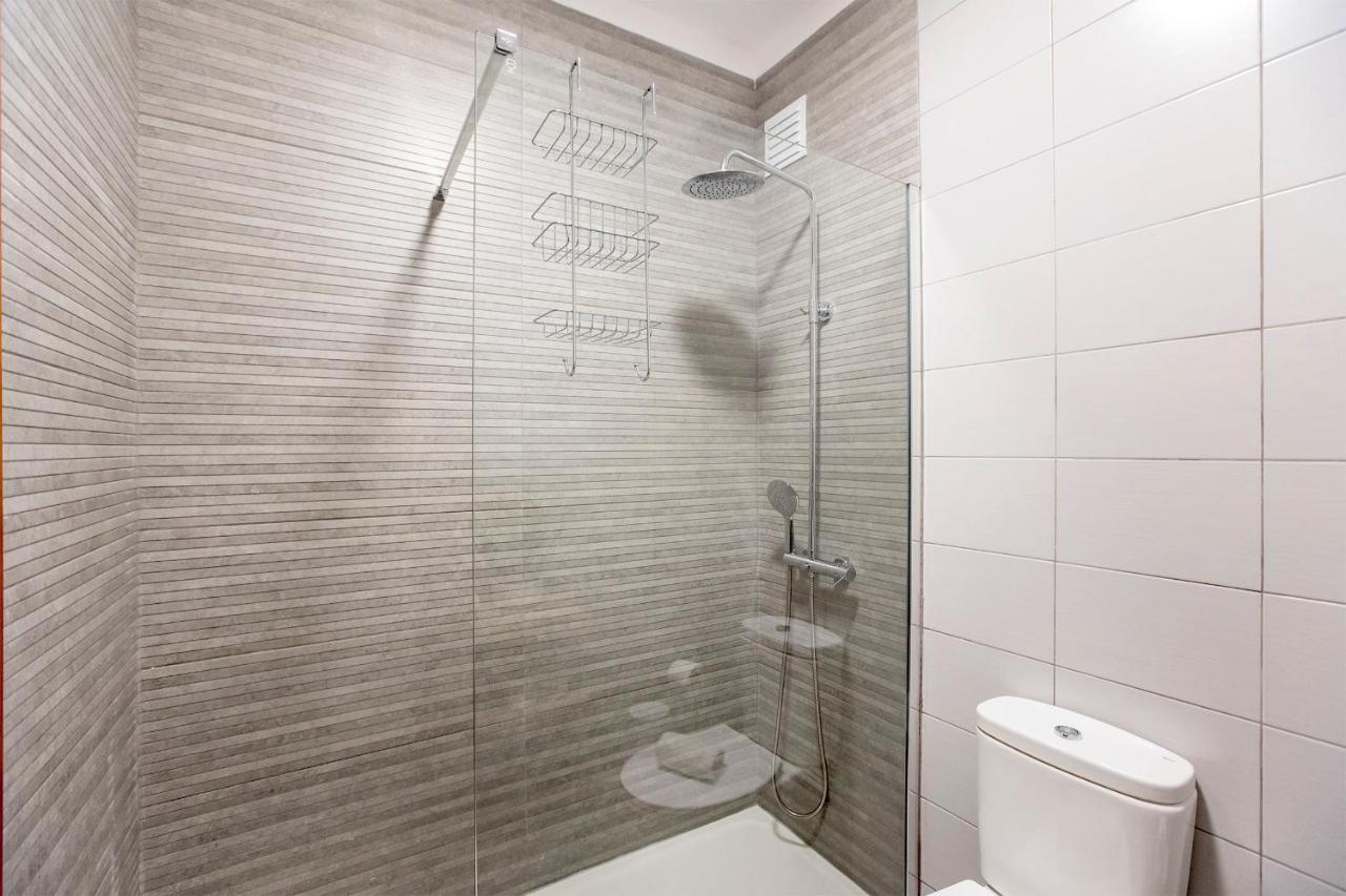 2Br Flat In Bonfim W/ Ac & Balcony By Lovelystay Porto Exteriér fotografie