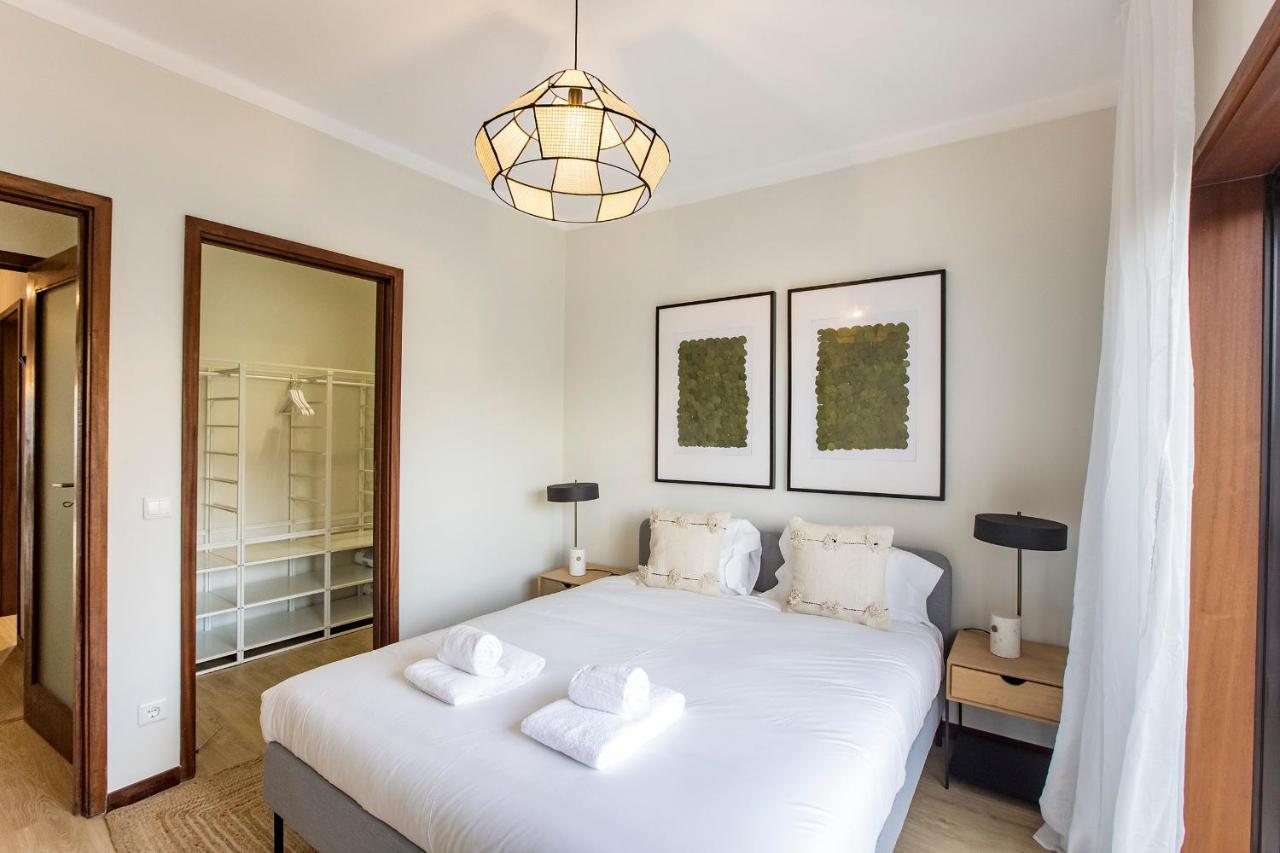 2Br Flat In Bonfim W/ Ac & Balcony By Lovelystay Porto Exteriér fotografie
