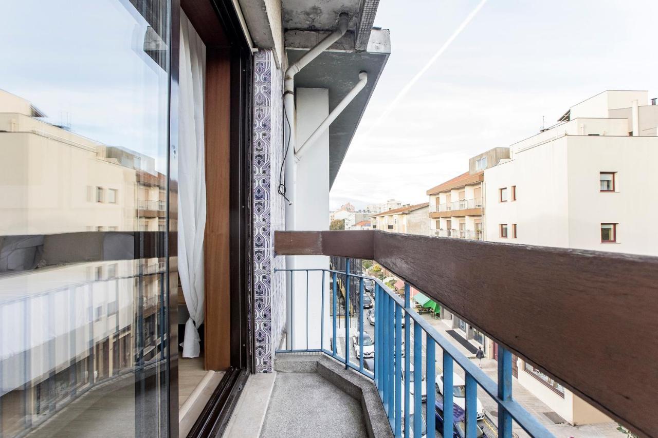 2Br Flat In Bonfim W/ Ac & Balcony By Lovelystay Porto Exteriér fotografie